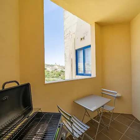 Misrah Il-Fliegu - F7 Apartment Ghajnsielem